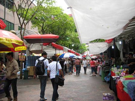 s02 pedestrian street IMG_6078